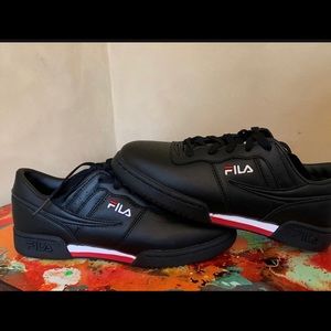 Never worn Fila size 6.5